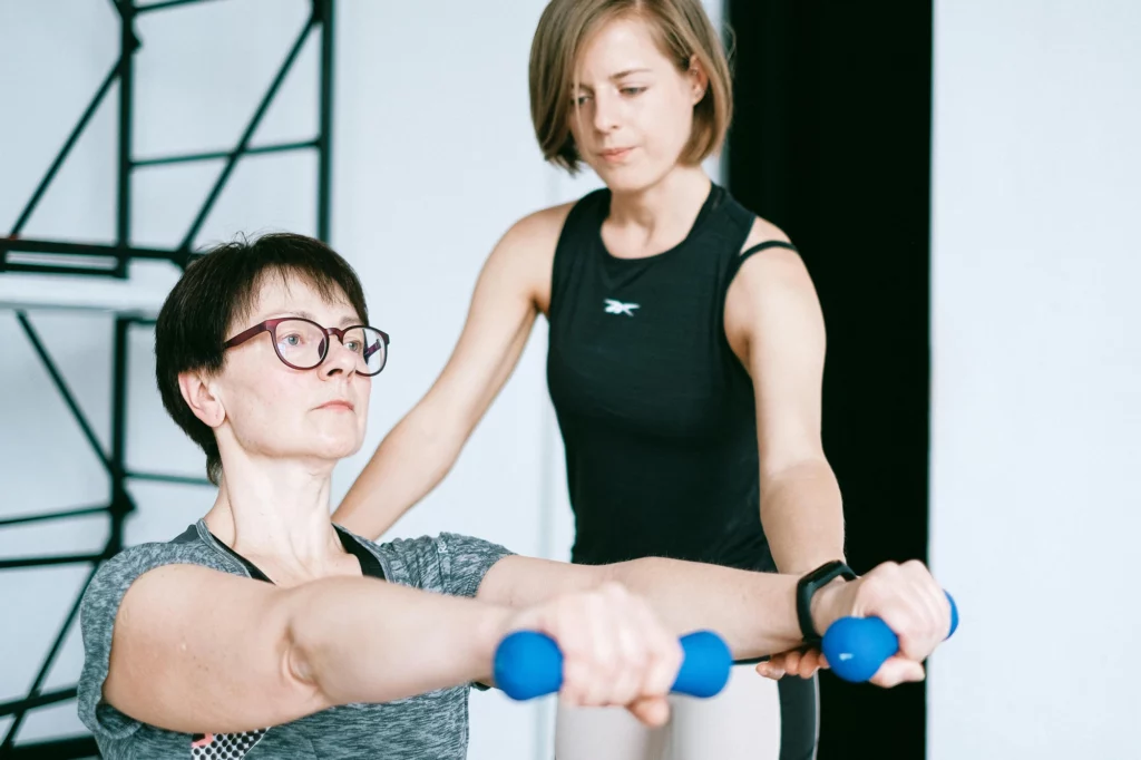 Le « sport-santé » recouvre la pratique d’activités physiques ou sportives qui contribuent au bien-être et à la santé du pratiquant